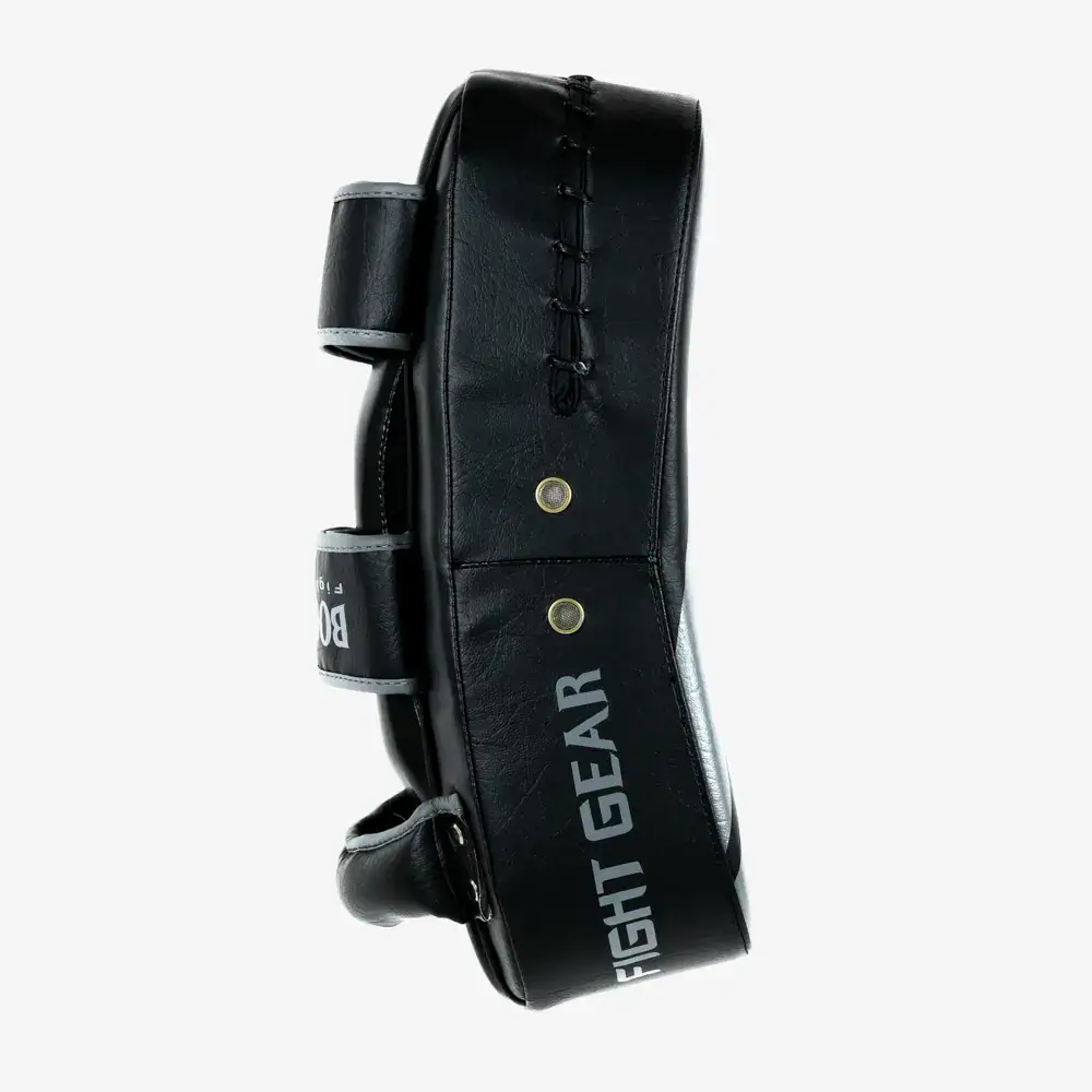 booster bfg xp muay thai pads zijkant